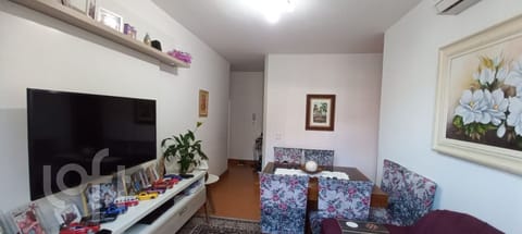 Image 20 - 249948
